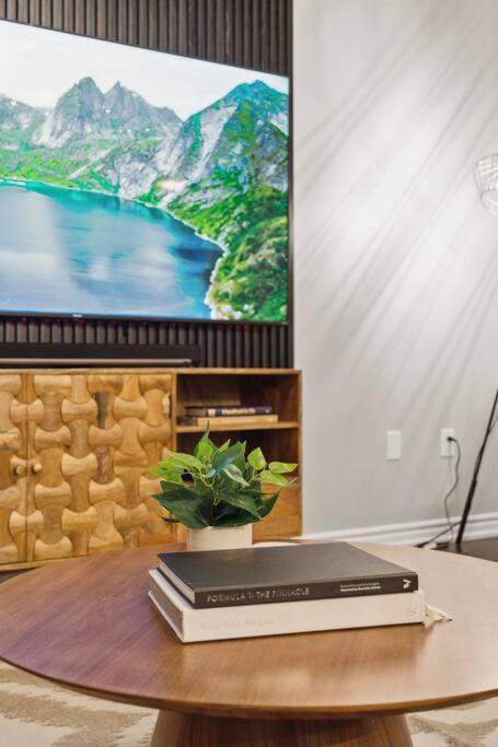 Barrie Luxe, Pool Table 6 Bedroom 6 Ba Custom Design A+ Location Bagian luar foto