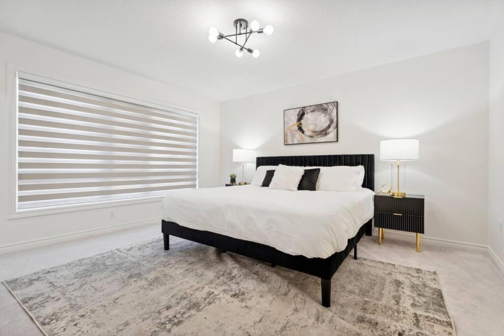 Barrie Luxe, Pool Table 6 Bedroom 6 Ba Custom Design A+ Location Bagian luar foto